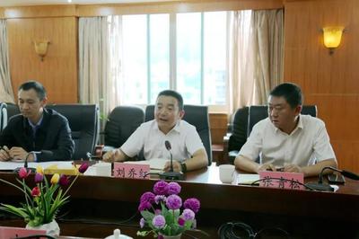 毛建橋主持召開創(chuàng)文工作專題會議并率隊現(xiàn)場督查組張商貿(mào)