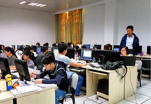 商貿(mào)技術(shù)系學(xué)子全力以赴，全國(guó)大學(xué)生外貿(mào)從業(yè)能力大賽激戰(zhàn)正酣